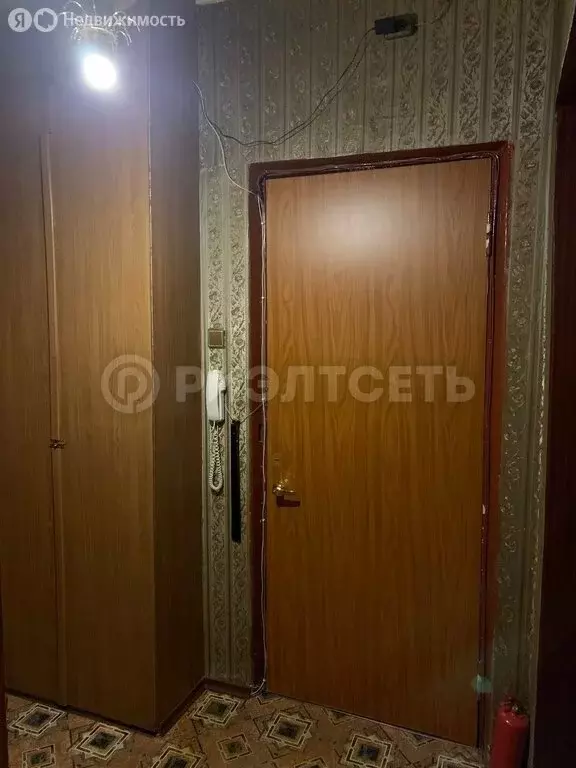 3-комнатная квартира: Североморск, Комсомольская улица, 1 (74.9 м) - Фото 1