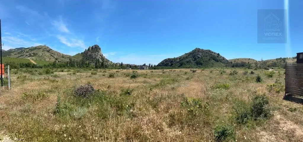 Участок в Крым, Феодосия городской округ, Курортное пгт ул. Науки, 6Д ... - Фото 0