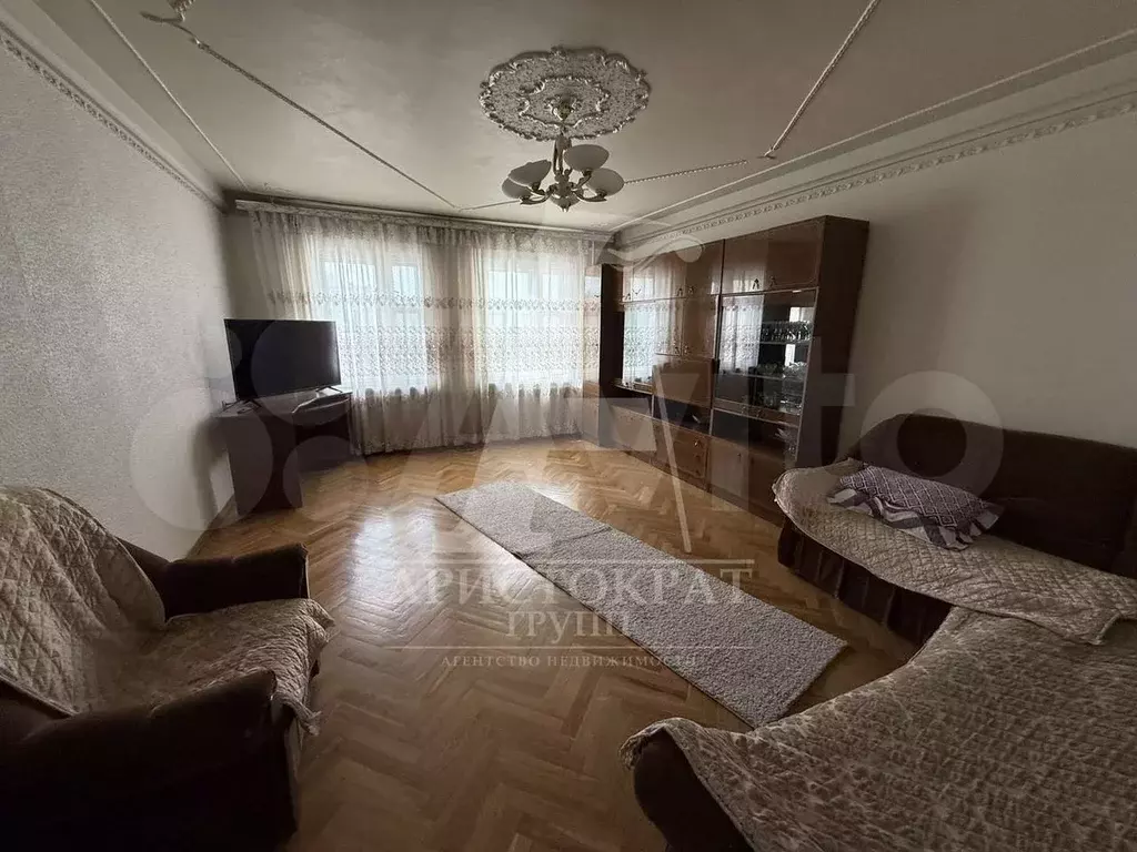 3-к. квартира, 82 м, 5/9 эт. - Фото 0