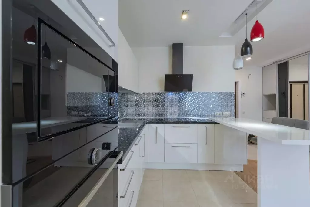 3-к кв. Пермский край, Пермь ул. Николая Островского, 93Д (73.3 м) - Фото 2