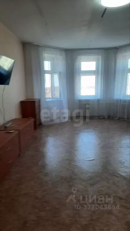 2-к кв. Тюменская область, Тобольск 7А мкр, 27 (74.5 м) - Фото 2