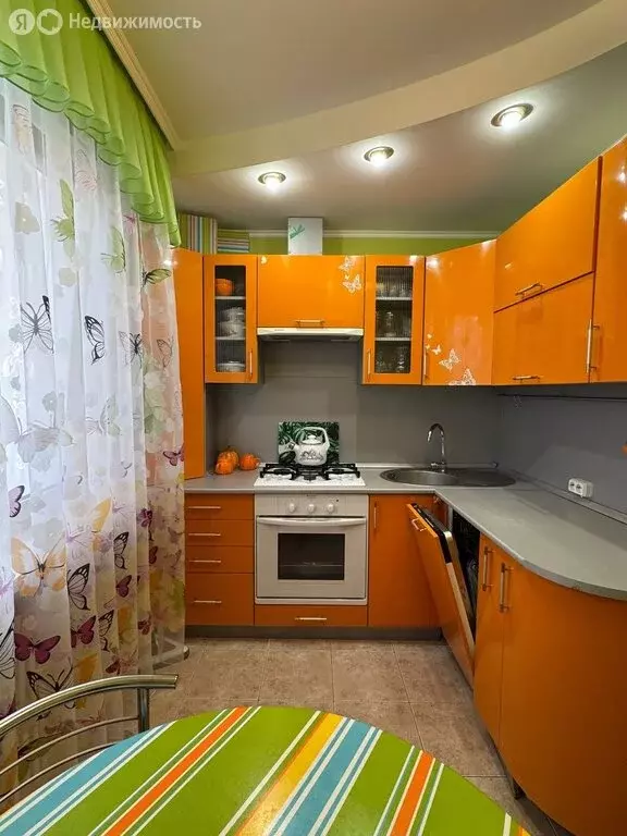 2-комнатная квартира: Ставрополь, улица Чехова, 37 (55 м) - Фото 0