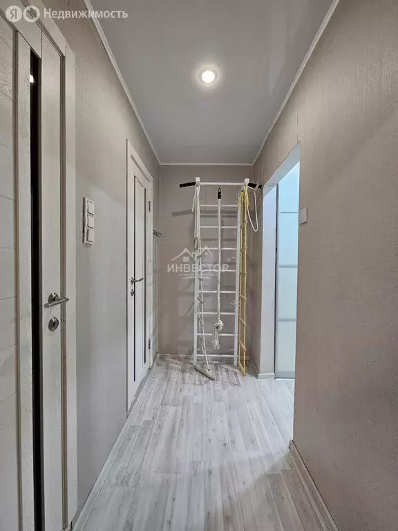 1-комнатная квартира: Челябинск, улица Трашутина, 43 (40.8 м) - Фото 0