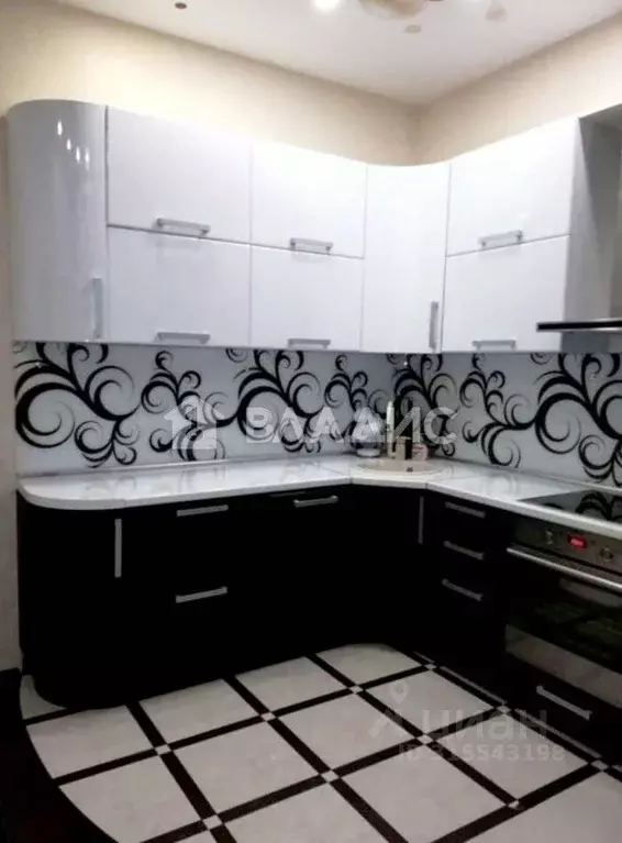 2-к кв. Алтайский край, Бийск Коммунарский пер., 39 (62.0 м) - Фото 0