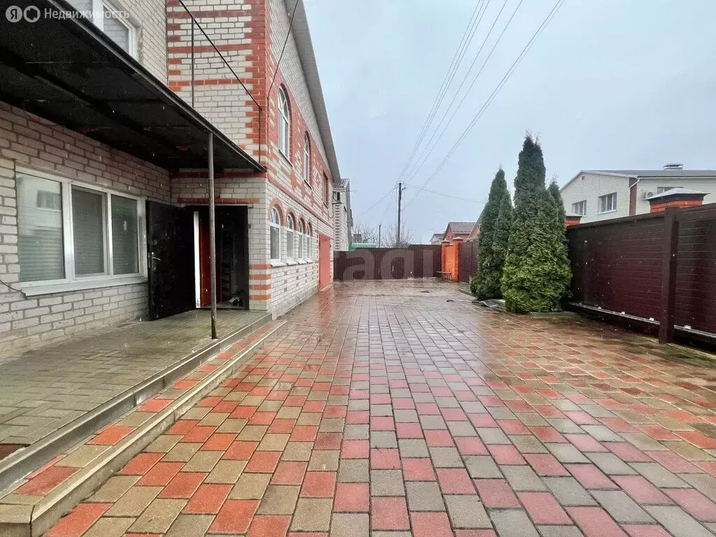 Дом в Строитель, Вишнёвая улица (208.2 м) - Фото 1