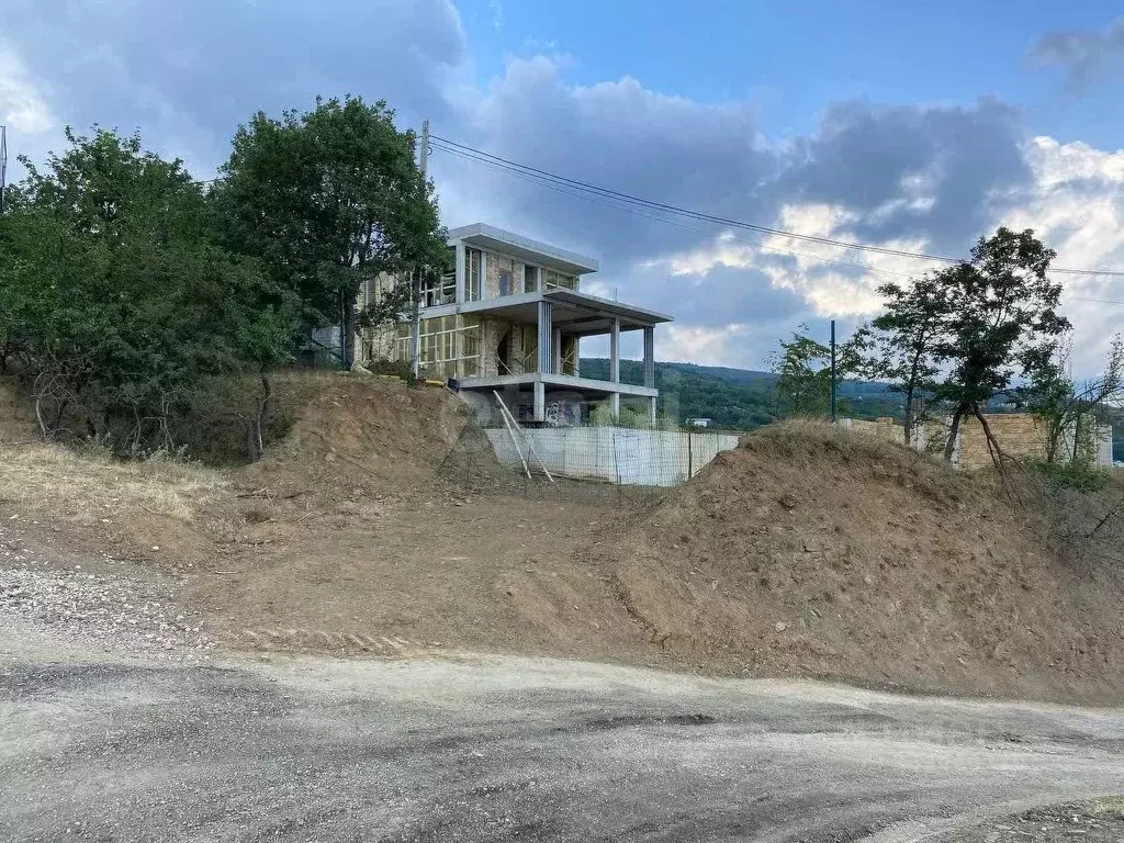 Дом в Крым, Алушта муниципальный округ, с. Изобильное ул. Горная (265 ... - Фото 1