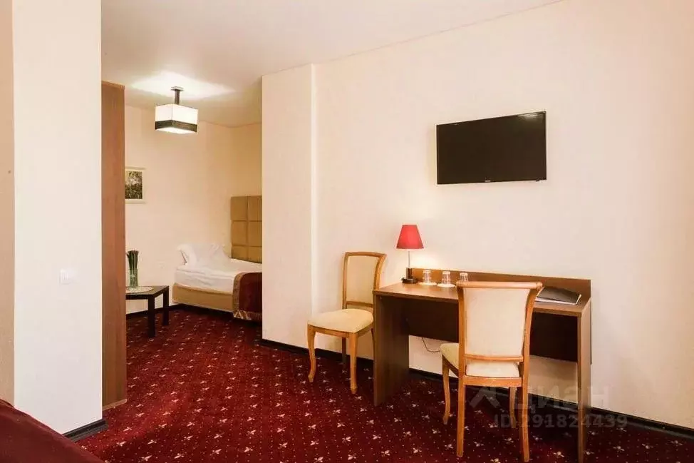 Комната Татарстан, Казань ул. Нурсултана Назарбаева, 35к1 (30.0 м) - Фото 1