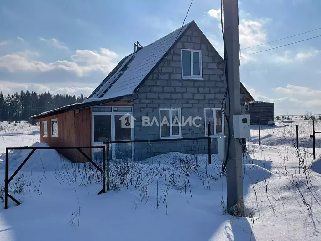 Дом в Пермский край, д. Малый Буртым ул. Луговая, 41 (44 м) - Фото 1