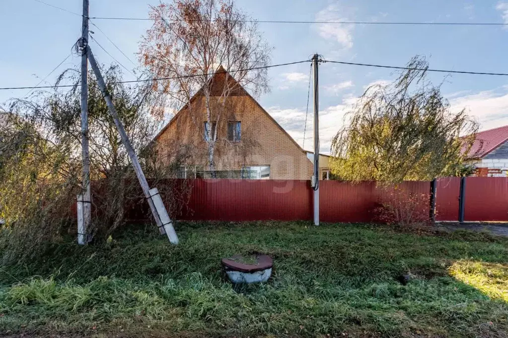 Дом в Тюменская область, с. Исетское ул. Светлая, 1 (239 м) - Фото 1