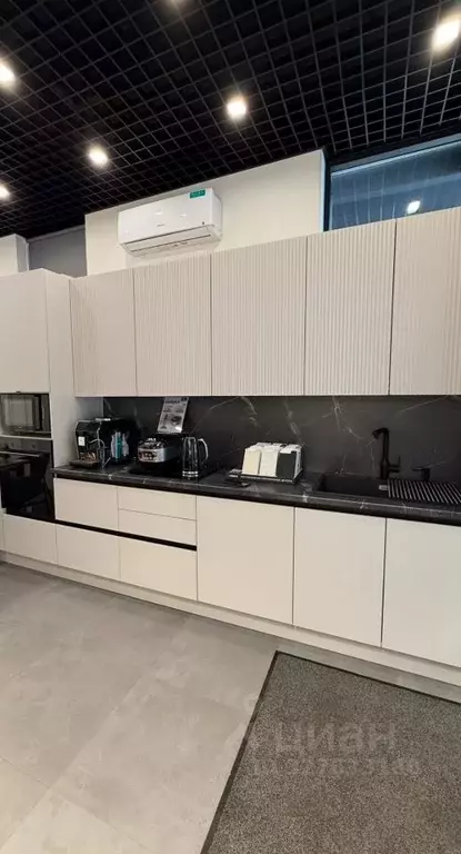 Помещение свободного назначения в Свердловская область, Екатеринбург ... - Фото 2