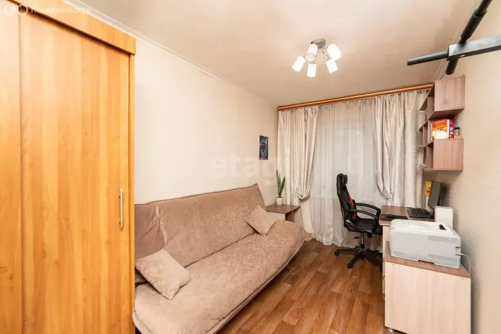 3-комнатная квартира: Курган, улица Коли Мяготина, 152 (54.6 м) - Фото 1