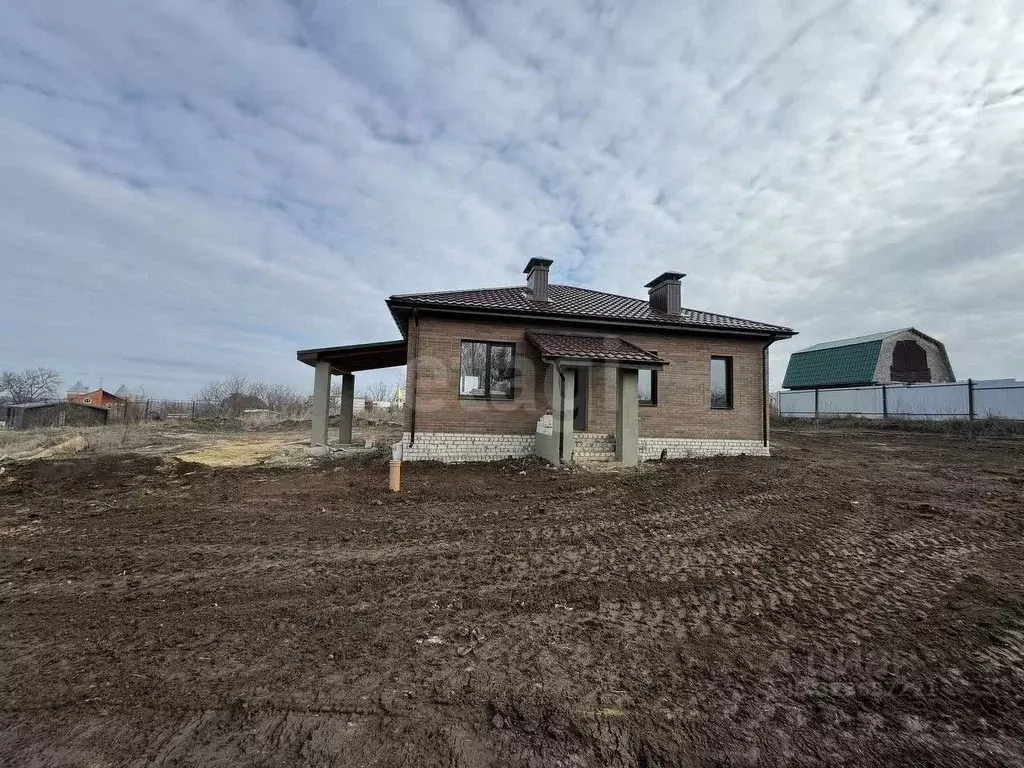 Дом в Воронежская область, Острогожский район, Терновское с/пос, с. ... - Фото 1