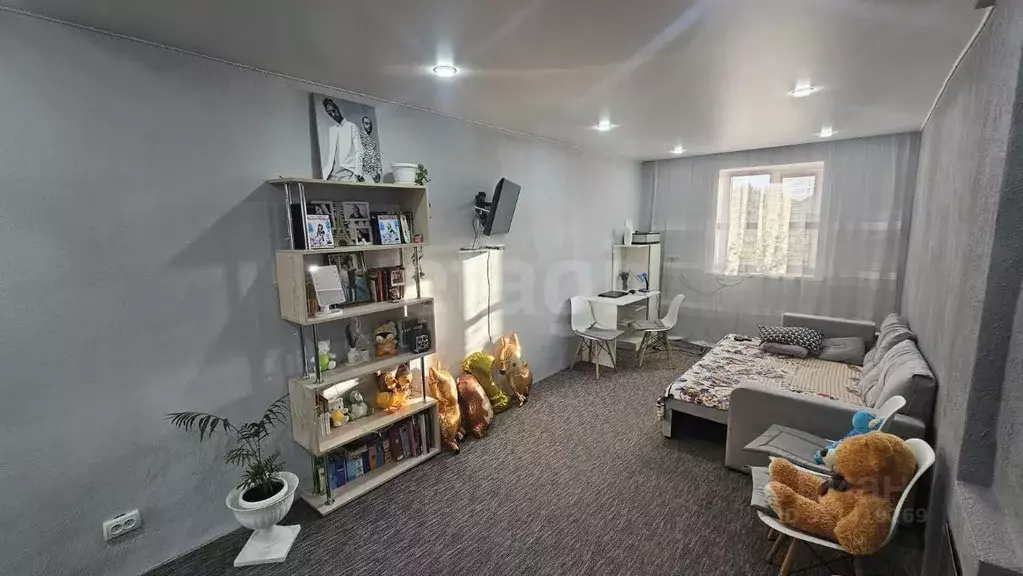 Дом в Крым, Советский район, Ильичевское с/пос, с. Надежда ул. Новая ... - Фото 1