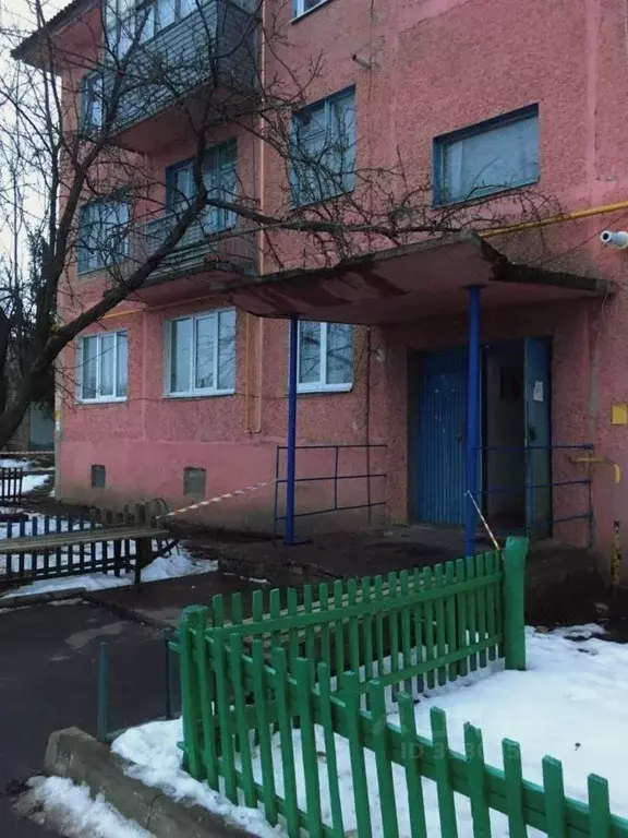 3-к кв. Курская область, Мантуровский сельсовет, с. Мантурово ул. ... - Фото 0