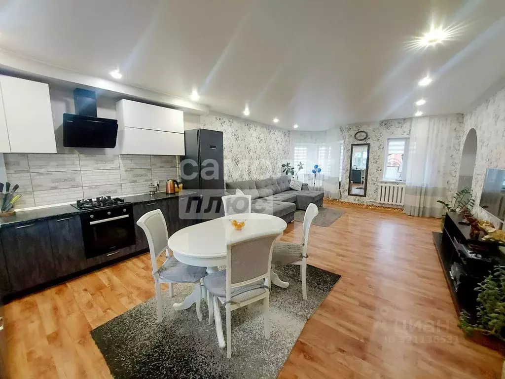 Дом в Оренбургская область, Оренбург Красный городок мкр, ул. Лесная, ... - Фото 0