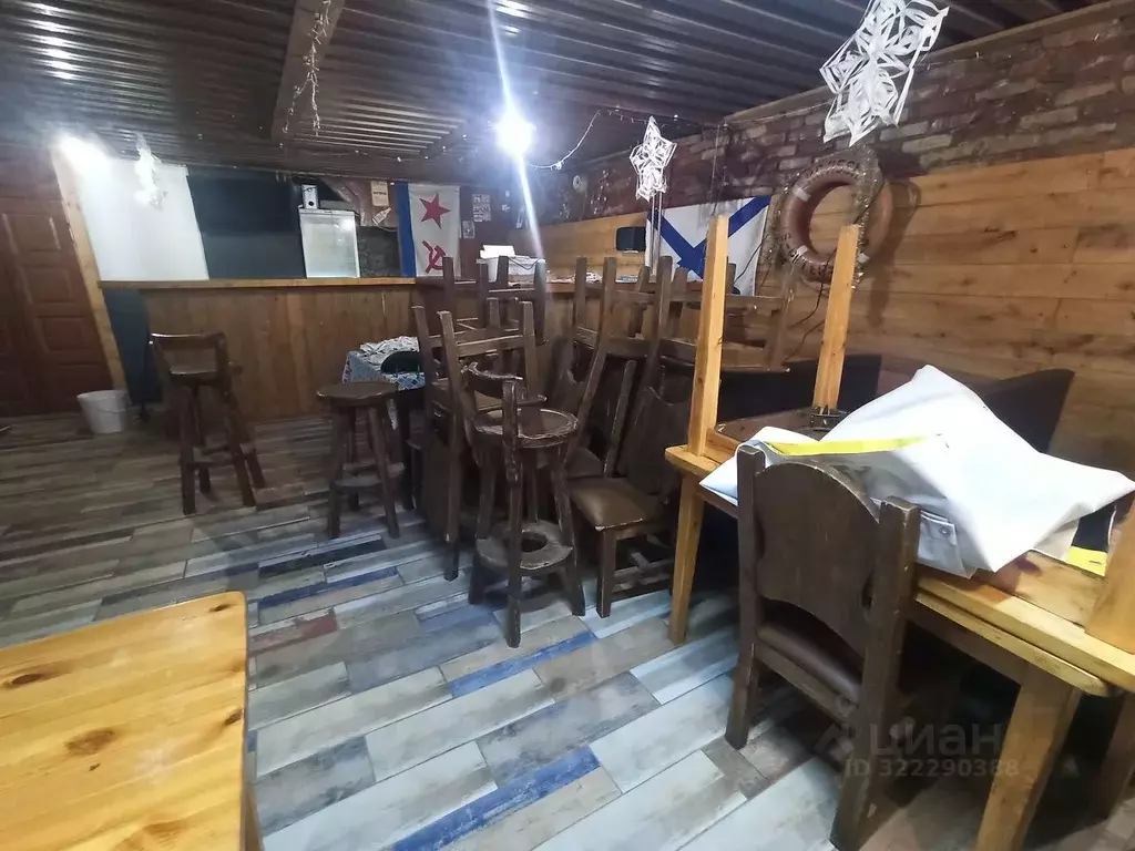 Помещение свободного назначения в Ленинградская область, Гатчина ул. ... - Фото 1