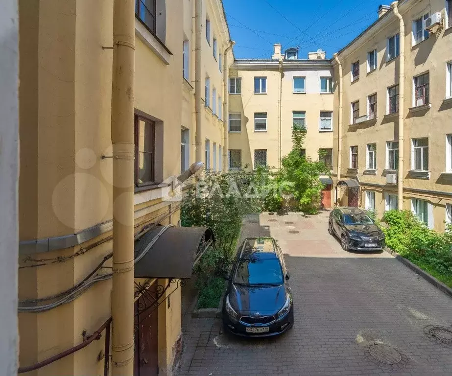 Комната 15,9 м в 6-к., 2/4 эт. - Фото 0