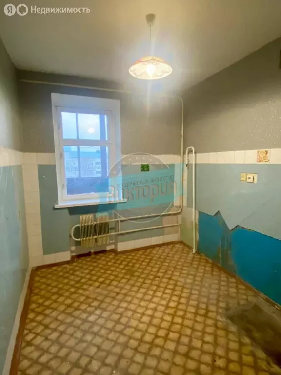 3-комнатная квартира: Мценск, улица Кузьмина, 10 (61.9 м) - Фото 1