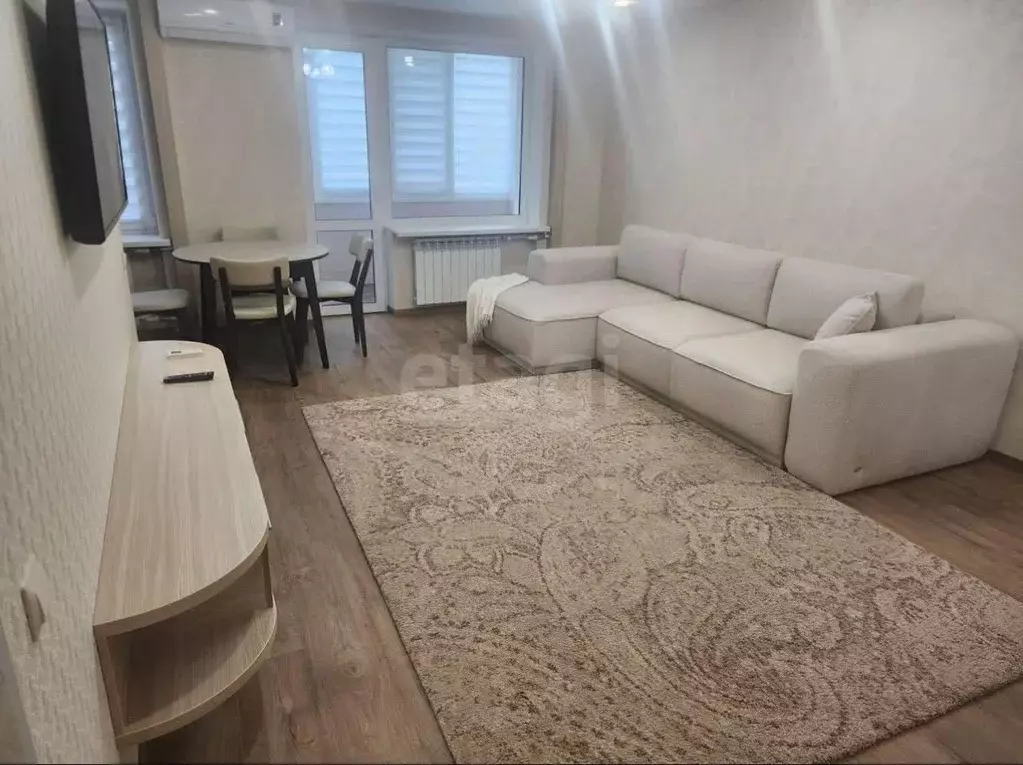 2-к кв. Крым, Симферополь ул. Аральская (50.0 м) - Фото 1