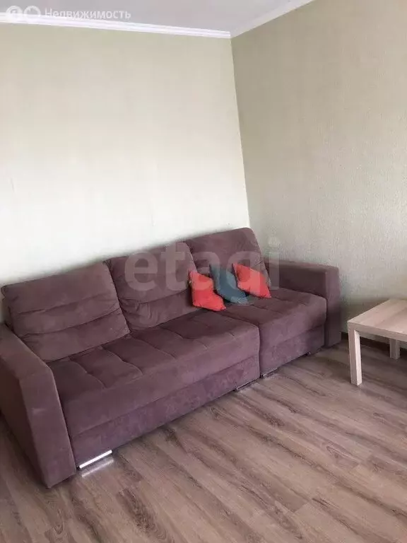 1-комнатная квартира: Омск, улица 10 лет Октября, 113 (37 м) - Фото 2