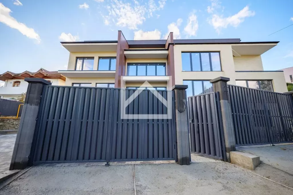 Таунхаус в Крым, Ялта муниципальный округ, Массандра пгт ш. Туристов, ... - Фото 2