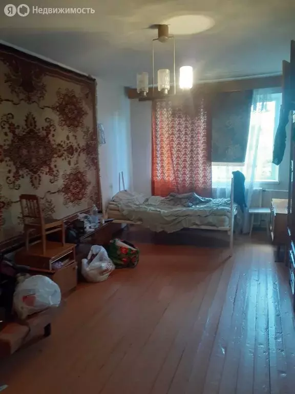 3-комнатная квартира: Луга, улица Красной Артиллерии, 9 (73 м) - Фото 0