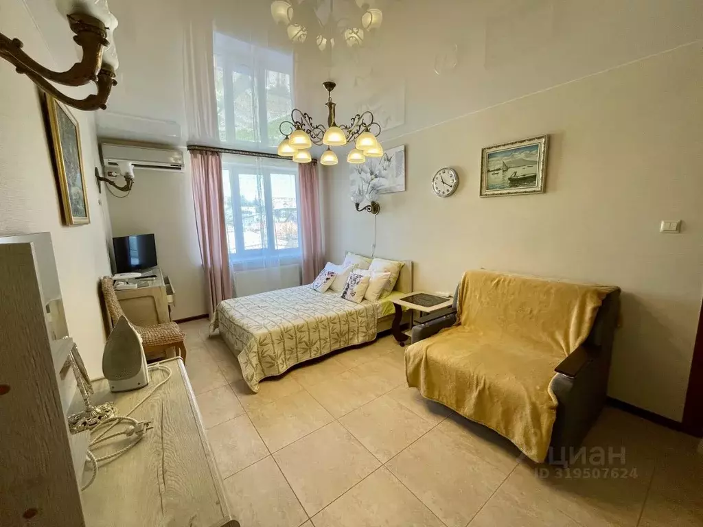 1-к кв. Крым, Феодосия ул. Куйбышева, 57 (40.0 м) - Фото 1