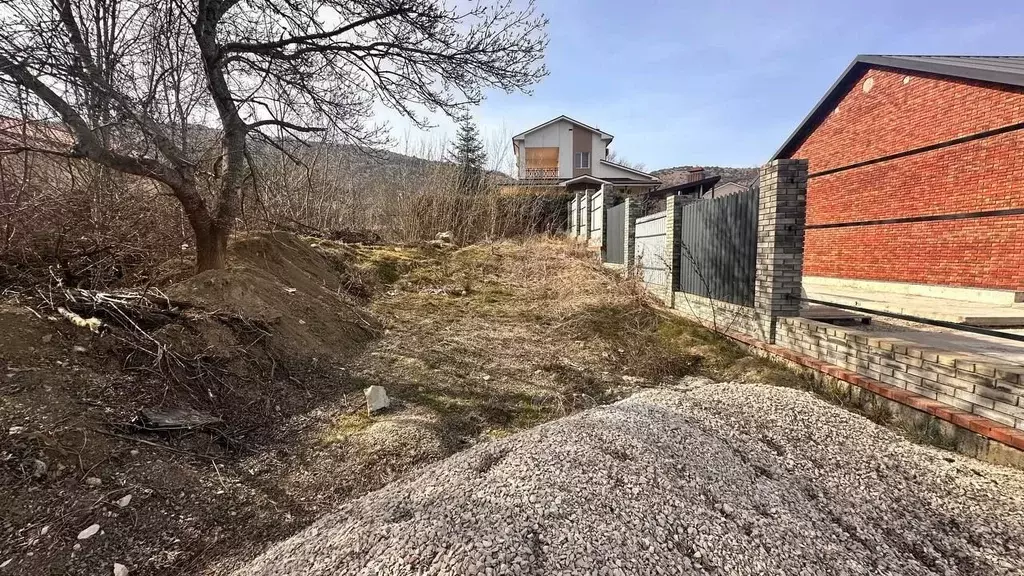 Участок в Севастополь с. Кизиловое, проезд Центральный, 281 (5.6 сот.) - Фото 1