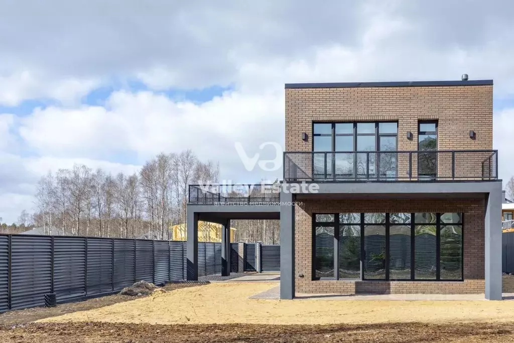 Дом в Ленинградская область, Выборгский район, Первомайское с/пос, ... - Фото 1