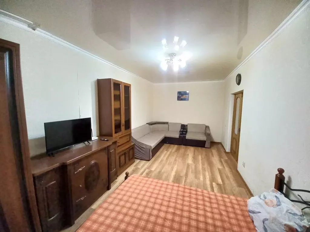 1-к кв. Северная Осетия, Владикавказ ул. Астана Кесаева, 42к1 (42.0 м) - Фото 1