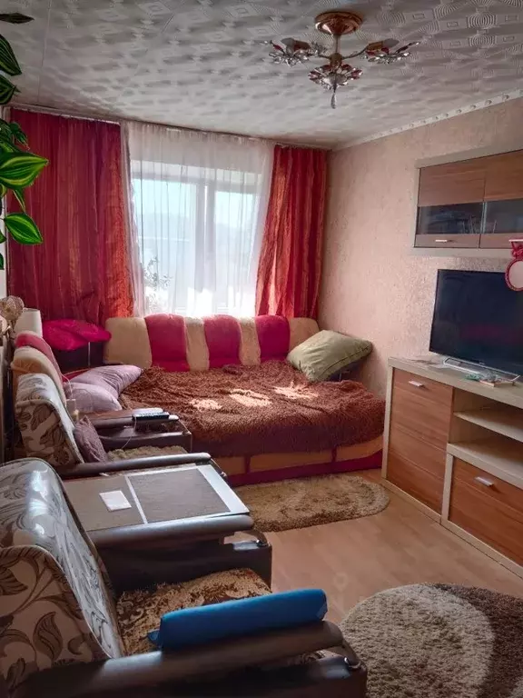2-к кв. Челябинская область, Челябинск ул. Комарова, 110а (50.0 м) - Фото 0