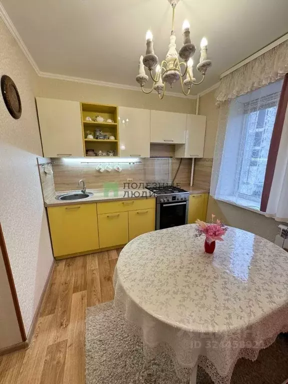 2-к кв. Курганская область, Курган Заозерный жилрайон, 3-й мкр, 9 ... - Фото 0