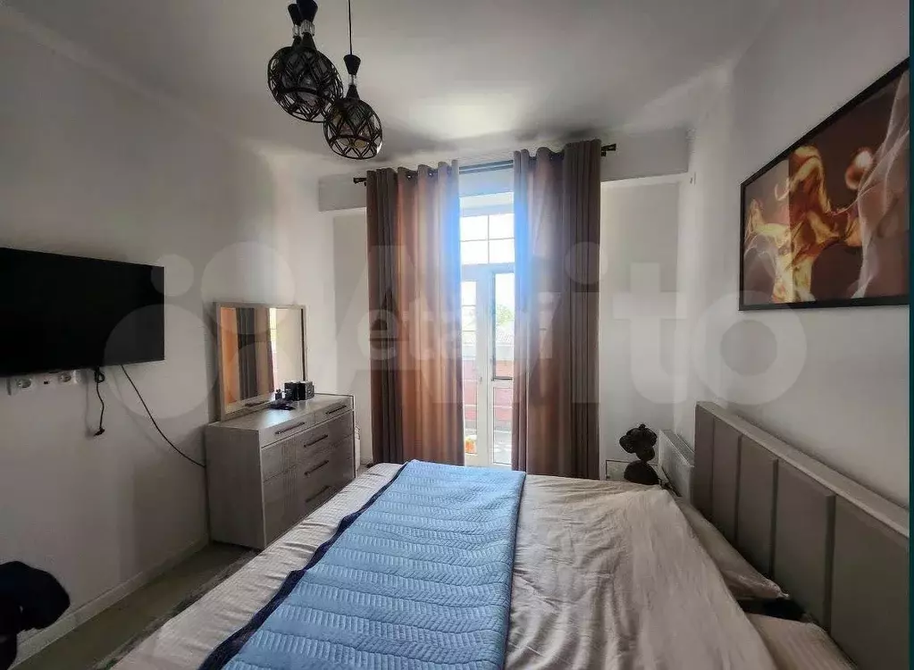 2-к. квартира, 69 м, 2/4 эт. - Фото 0
