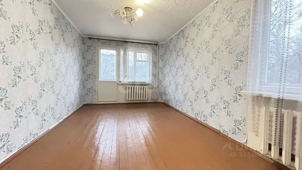 2-к кв. Псковская область, Печоры Заводская ул., 2б (42.1 м) - Фото 1