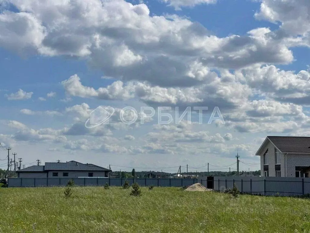 Участок в Тюменская область, Тюменский район, д. Падерина  (8.2 сот.) - Фото 0