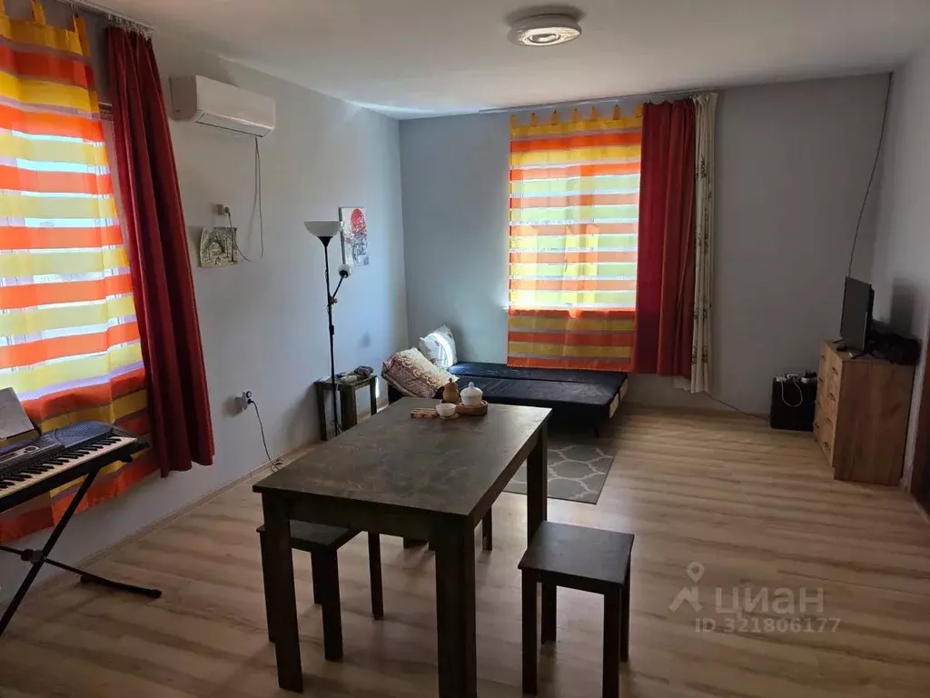 Дом в Крым, Сакский район, с. Суворовское ул. Спутниковая (76 м) - Фото 2