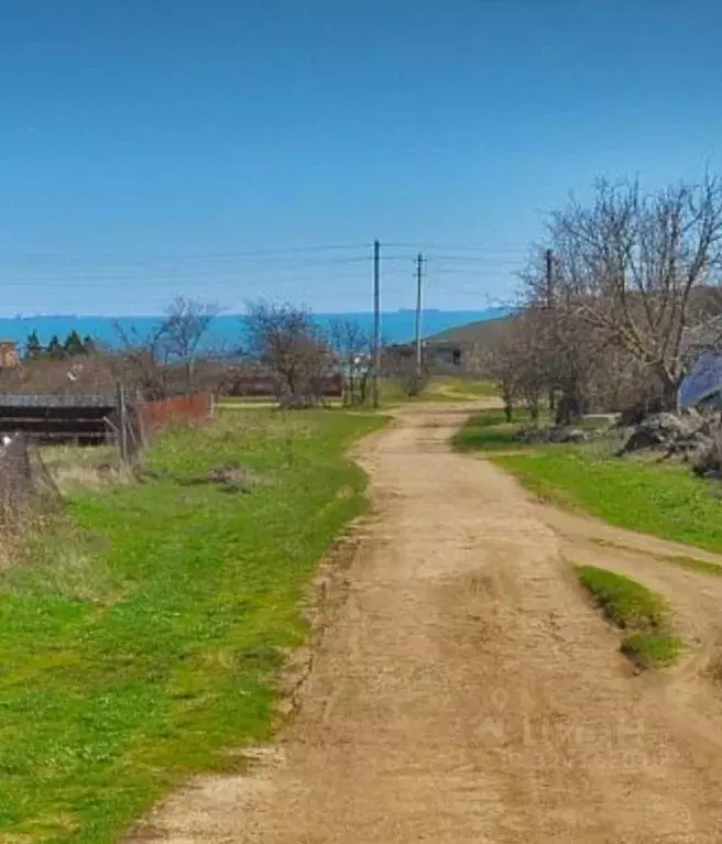 Участок в Крым, Ленинский район, Заветненское с/пос, с. Заветное ул. ... - Фото 2