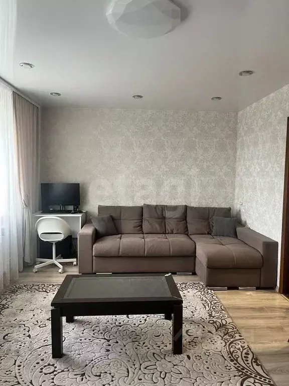 2-к кв. Алтайский край, Барнаул ул. Анатолия, 6 (58.0 м) - Фото 1