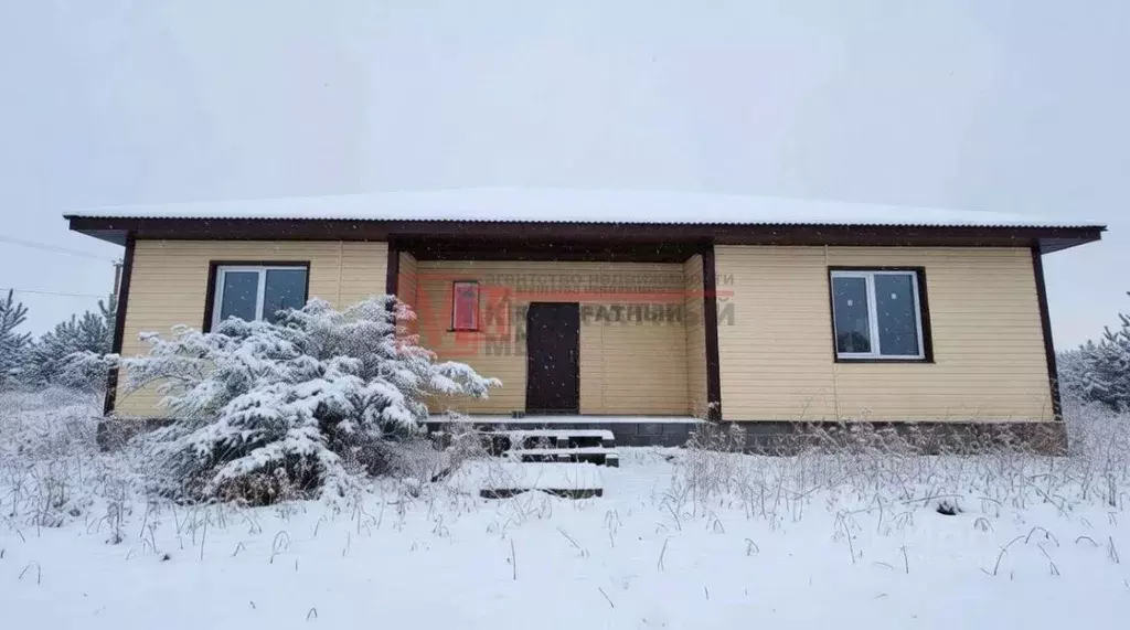 Дом в Белгородская область, Старооскольский городской округ, с. Озерки ... - Фото 1