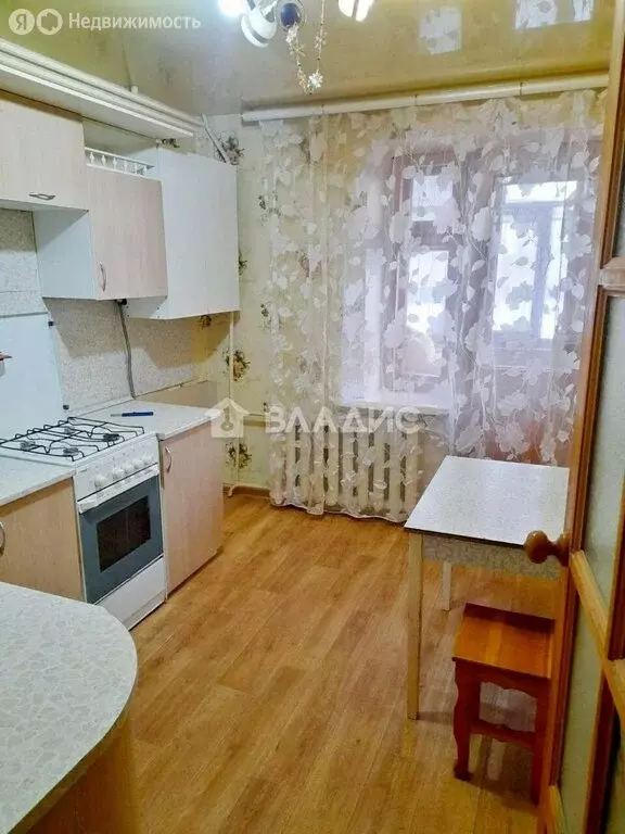 3-комнатная квартира: Ковров, улица Пугачёва, 35 (74.1 м) - Фото 1