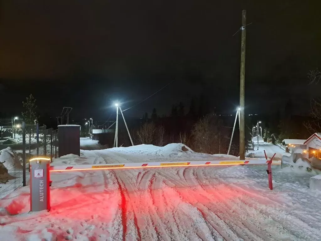 Участок в Мурманская область, Кольский район, Город Кола городское ... - Фото 1