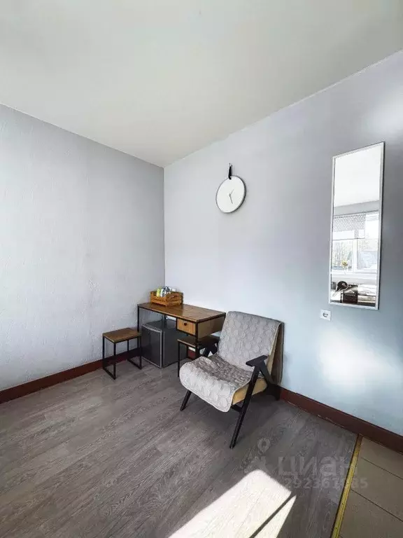 Комната Новосибирская область, Новосибирск ул. Мира, 63Ак7 (25.0 м) - Фото 2
