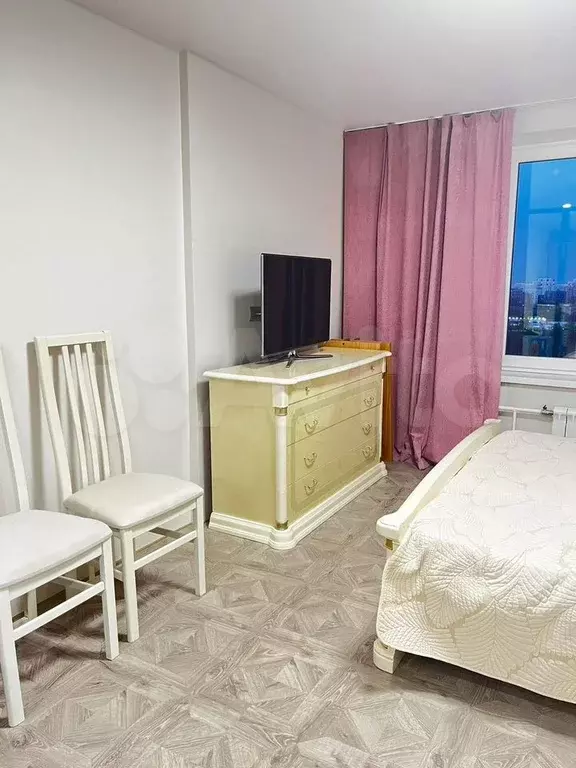 1-к. квартира, 40 м, 12/14 эт. - Фото 1