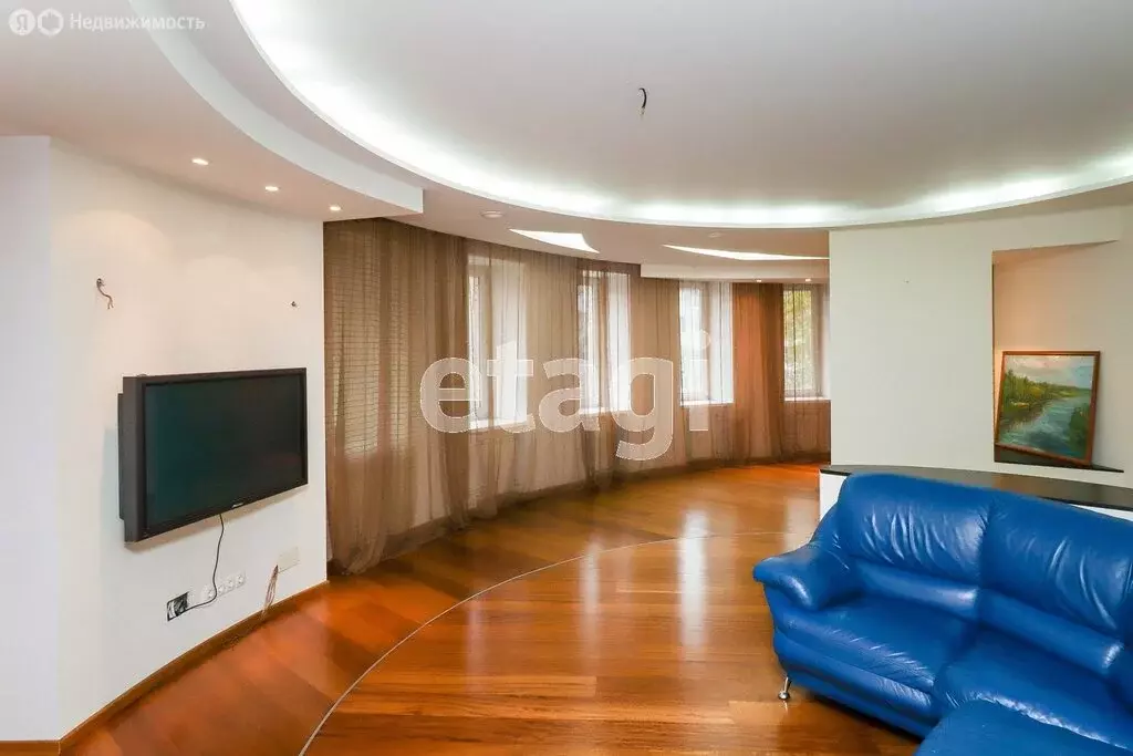 4-комнатная квартира: Тюмень, улица Котовского, 1/2 (180.8 м) - Фото 1