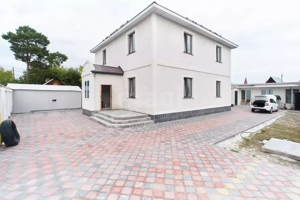 Дом в Тюменская область, Тюмень Трактовая ул. (201 м) - Фото 1