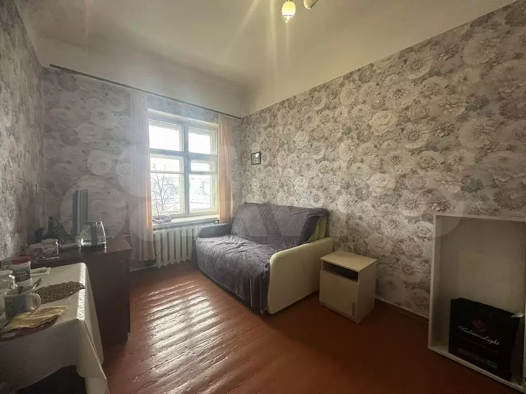 Комната 12,4 м в 3-к., 3/3 эт. - Фото 0