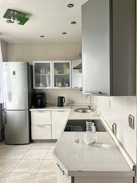 2-к кв. Иркутская область, Иркутск ул. Багратиона, 52/2 (76.3 м) - Фото 2