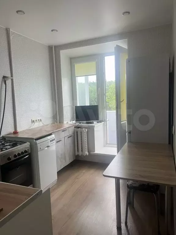 2-к. квартира, 62 м, 2/9 эт. - Фото 0