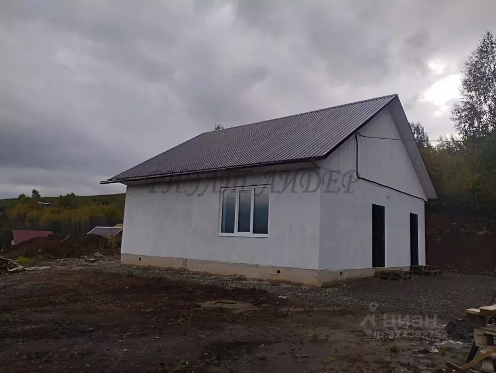 Дом в Алтай, Майминский район, пос. Алферово Юбилейная ул. (70 м) - Фото 1
