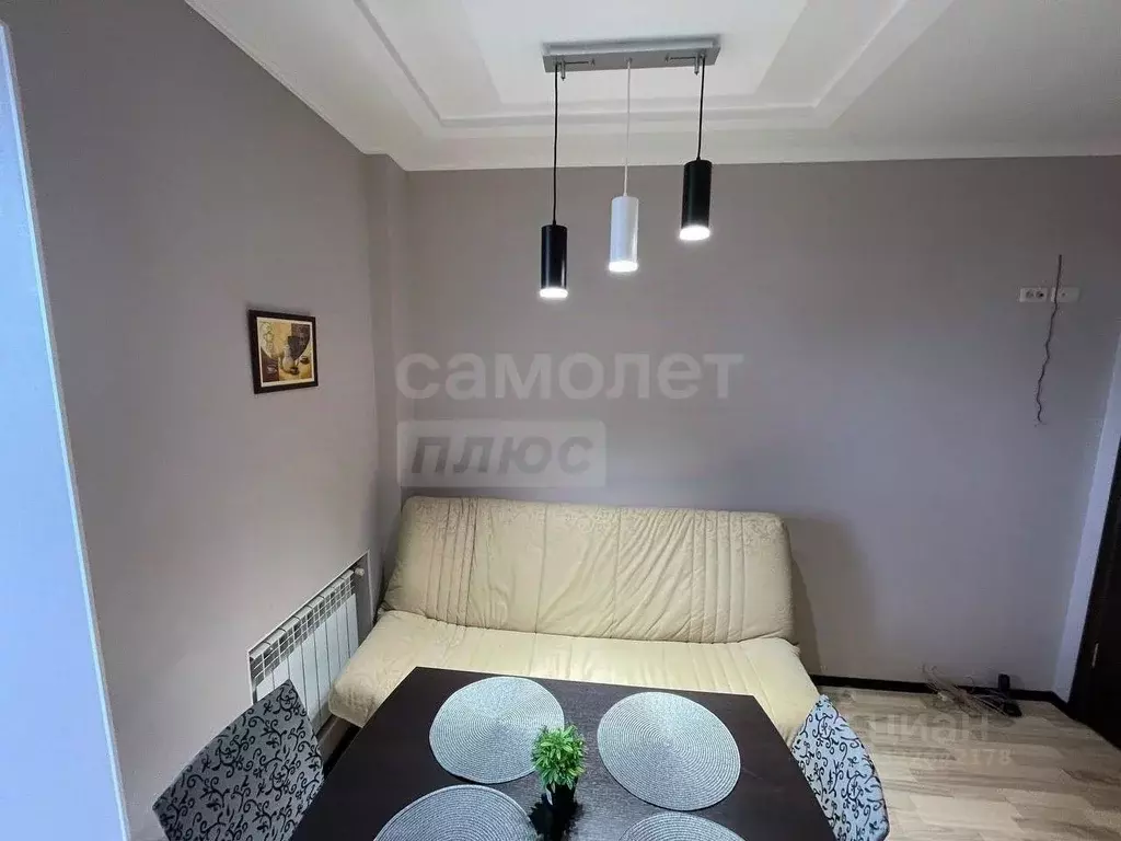 1-к кв. Оренбургская область, Оренбург 16-я линия, 14/2 (49.0 м) - Фото 1